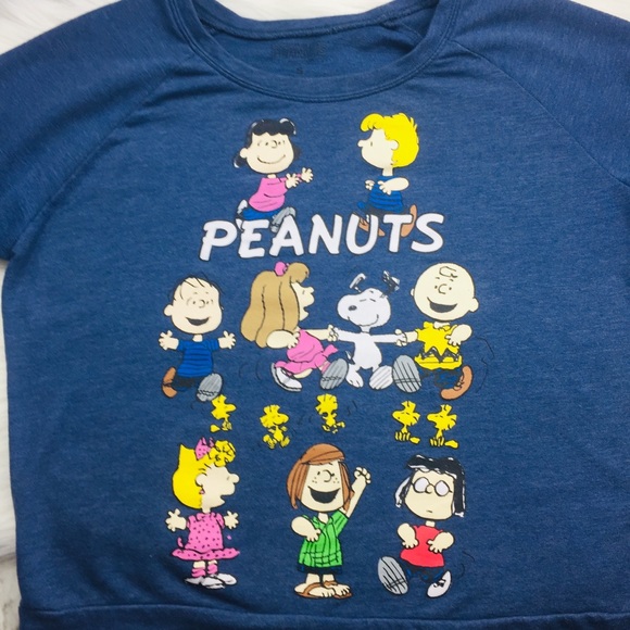 Snoopy Sweatshirt - Picture 6 of 8